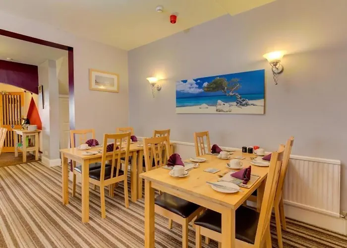 Lyndawn Hotel